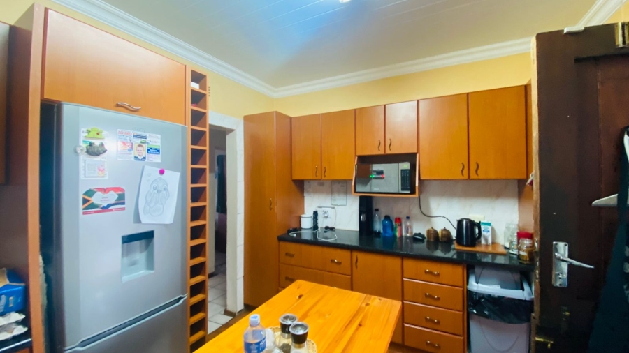 4 Bedroom Property for Sale in Denneoord Western Cape